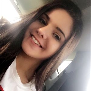 Meet your Posher, Ava